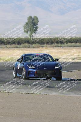 media/Sep-15-2024-Speed Ventures (Sun) [[7a54f7ed2f]]/86 Group/Session 1 (Outside Grapevine)/